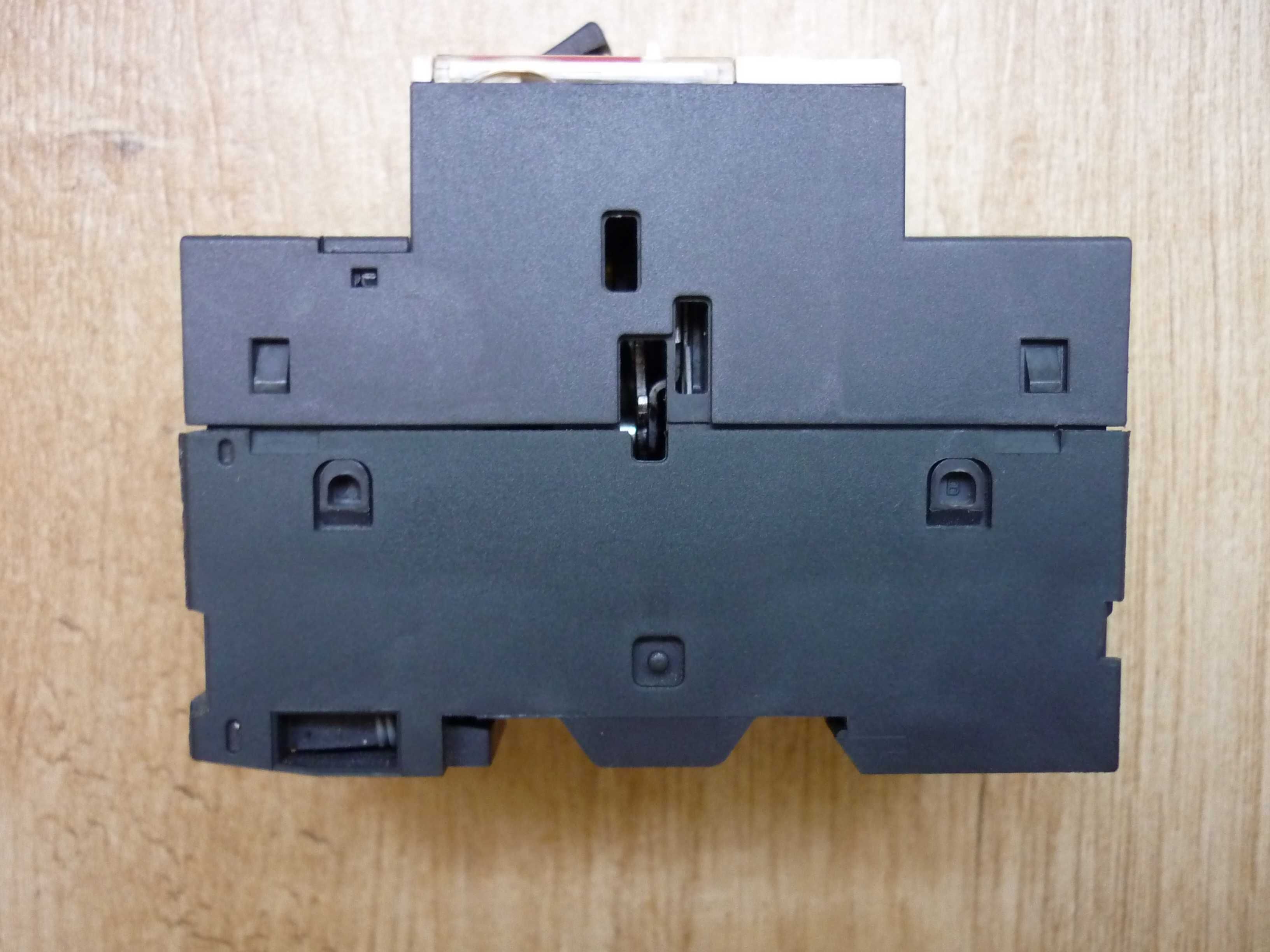 Wyłącznik silnikowy Schneider Electric GV2ME06 3P 1,6 A