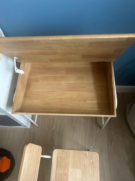 Stolik biurko dziecięce sekretarzyk i krzesło Zara home