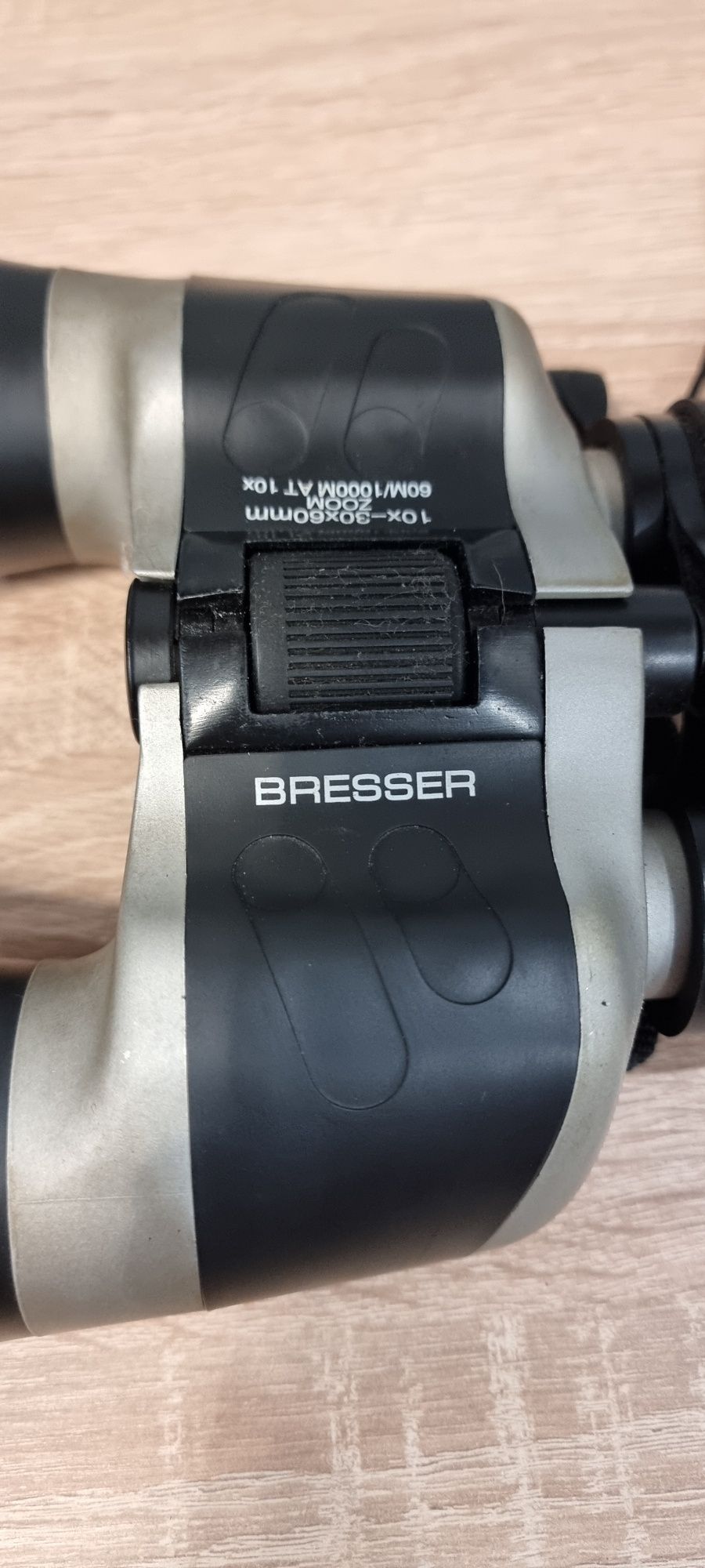 Бінокль BRESSER 10x-30x60mm ZOOM 60M/1000M AT 10x