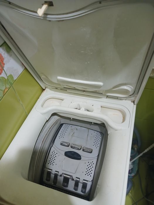 Продам стару пральну машину AEG