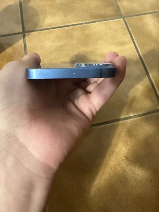 Продам айфон 13 128GB колір Blue акб 87%