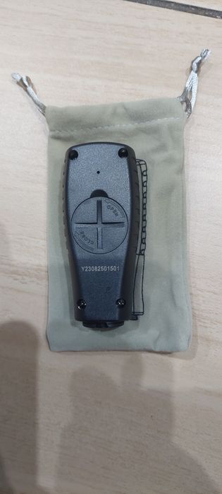 Miernik grubości powłoki lakieru