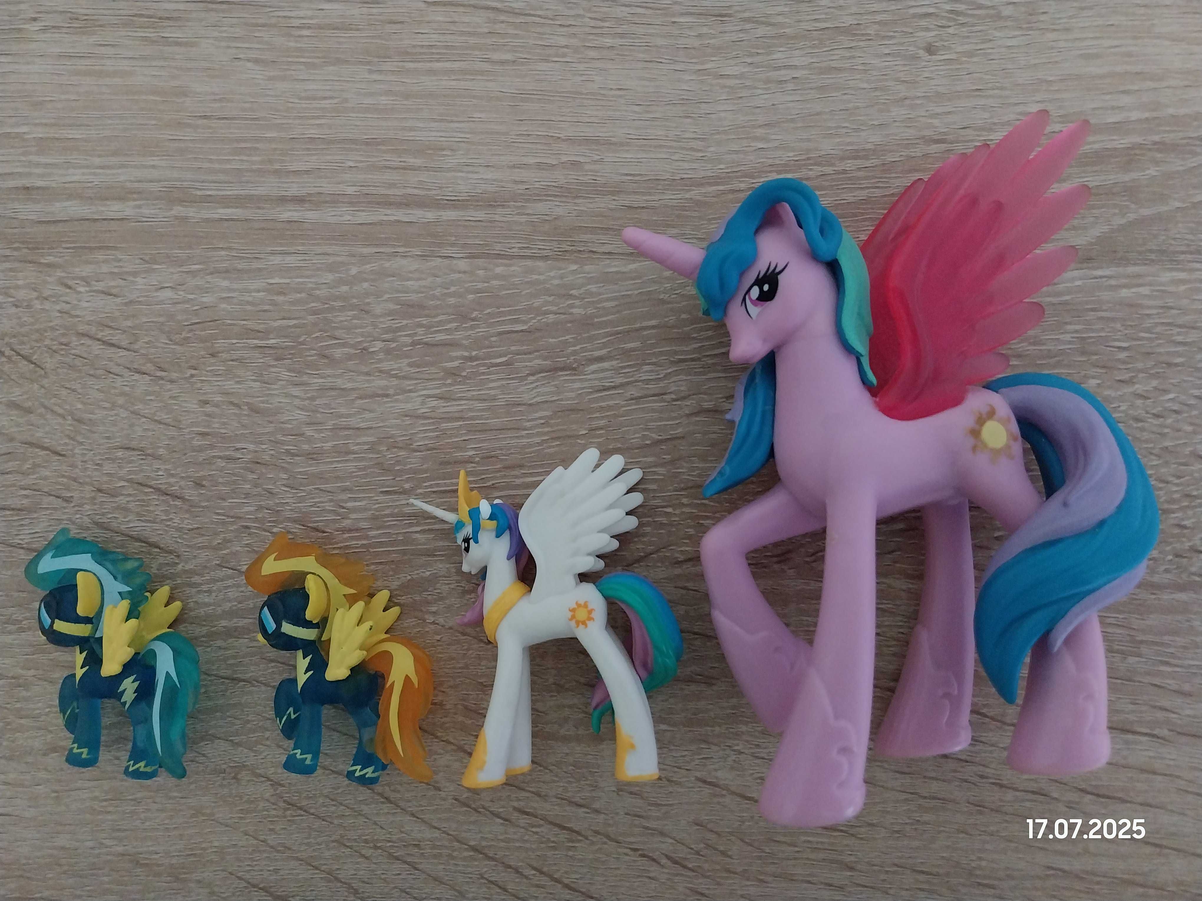 My Little Pony kucyki koniki figurki blind bag specjalne i księżniczki