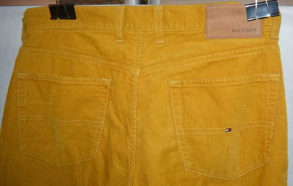 Sztruksowe spodnie Tommy Hilfiger 34/34