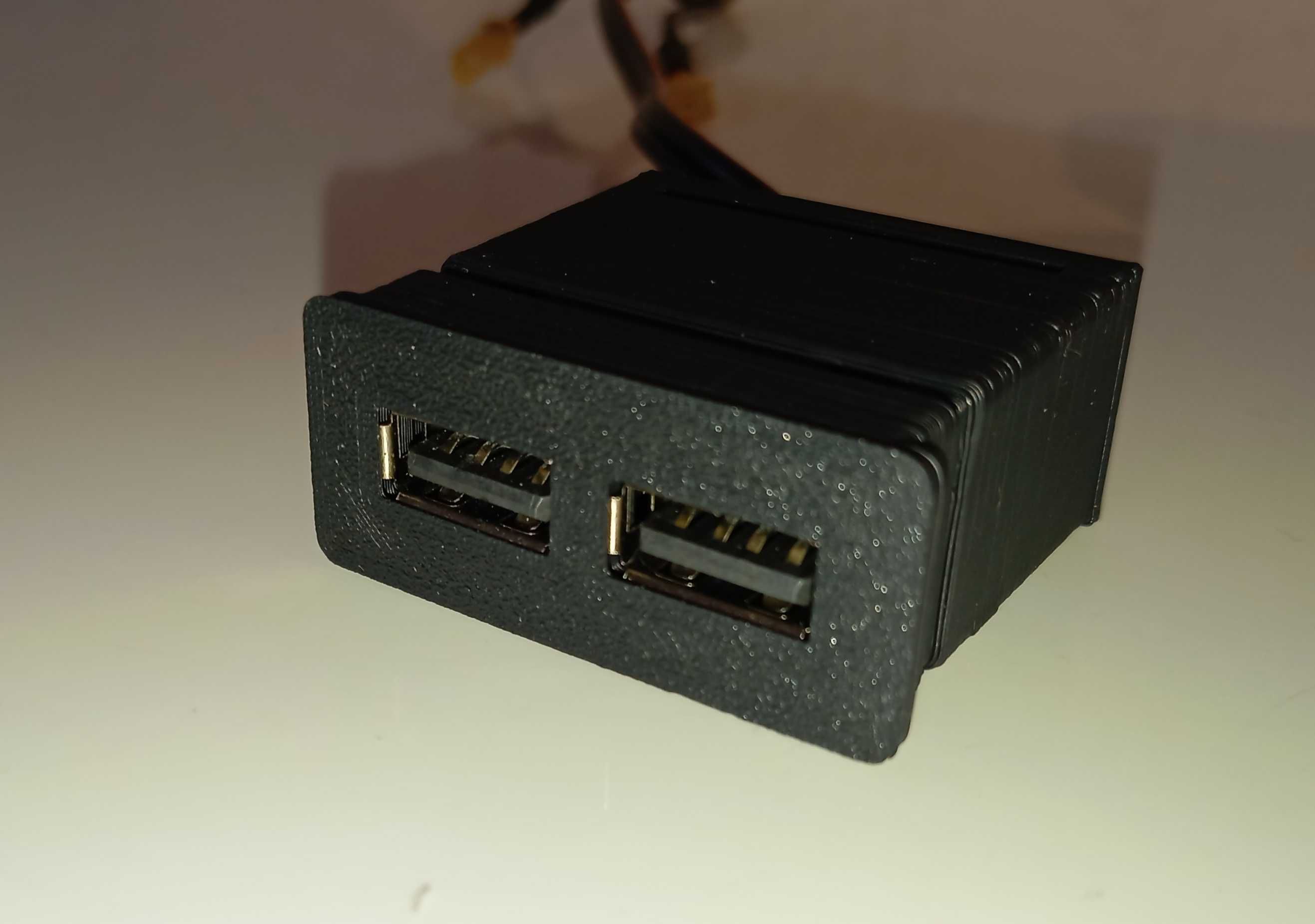 Ładowarka USB BMW E36