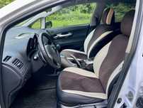 Чохли Toyota Auris