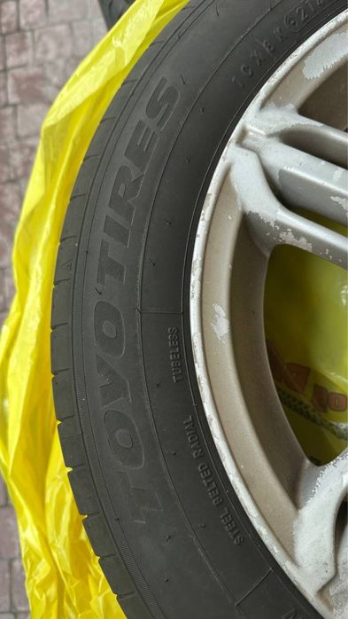 Шини (резина) Toyo Tires R16