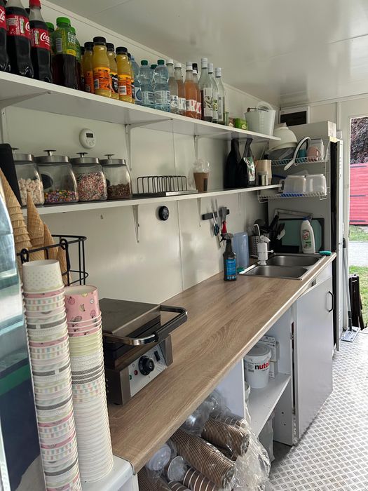 Przyczepa Gastronomiczna/FAKTURA VAT