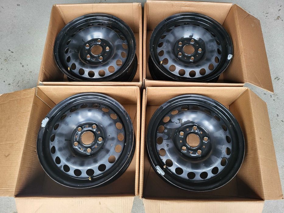 [542] 16 cali Felgi stalowe 5x112 VW Golf Touran Passat ET43 Oryginał