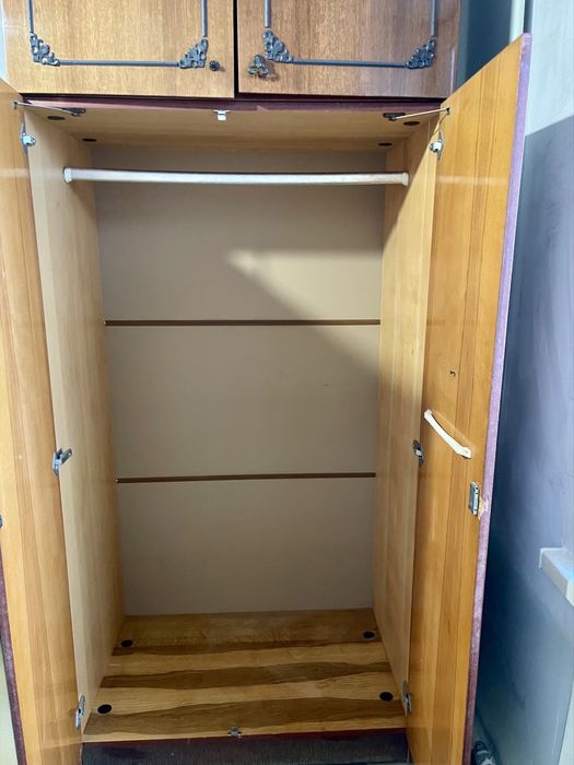 Дерев’яна шафа двохдверна, самовивіз Дніпро лівий берег