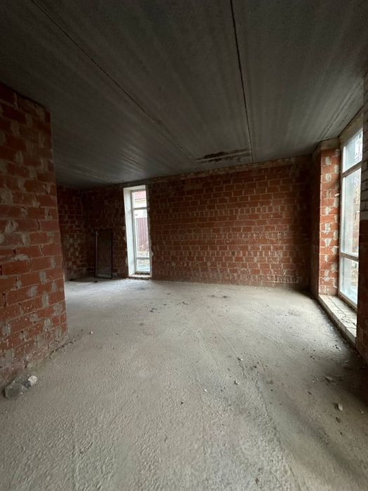 Сучасний таунхаус у Бучі — якісне будівництво та зручна локація!