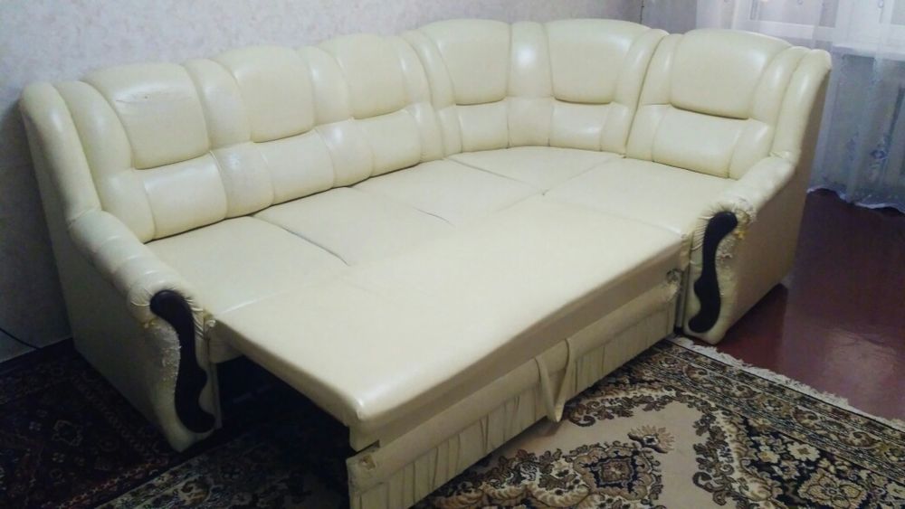 Угловой диван классика, диван дельфин, кожзам