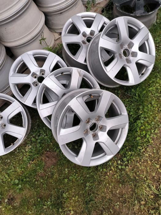 Диски оригінал Audi r17 5x112