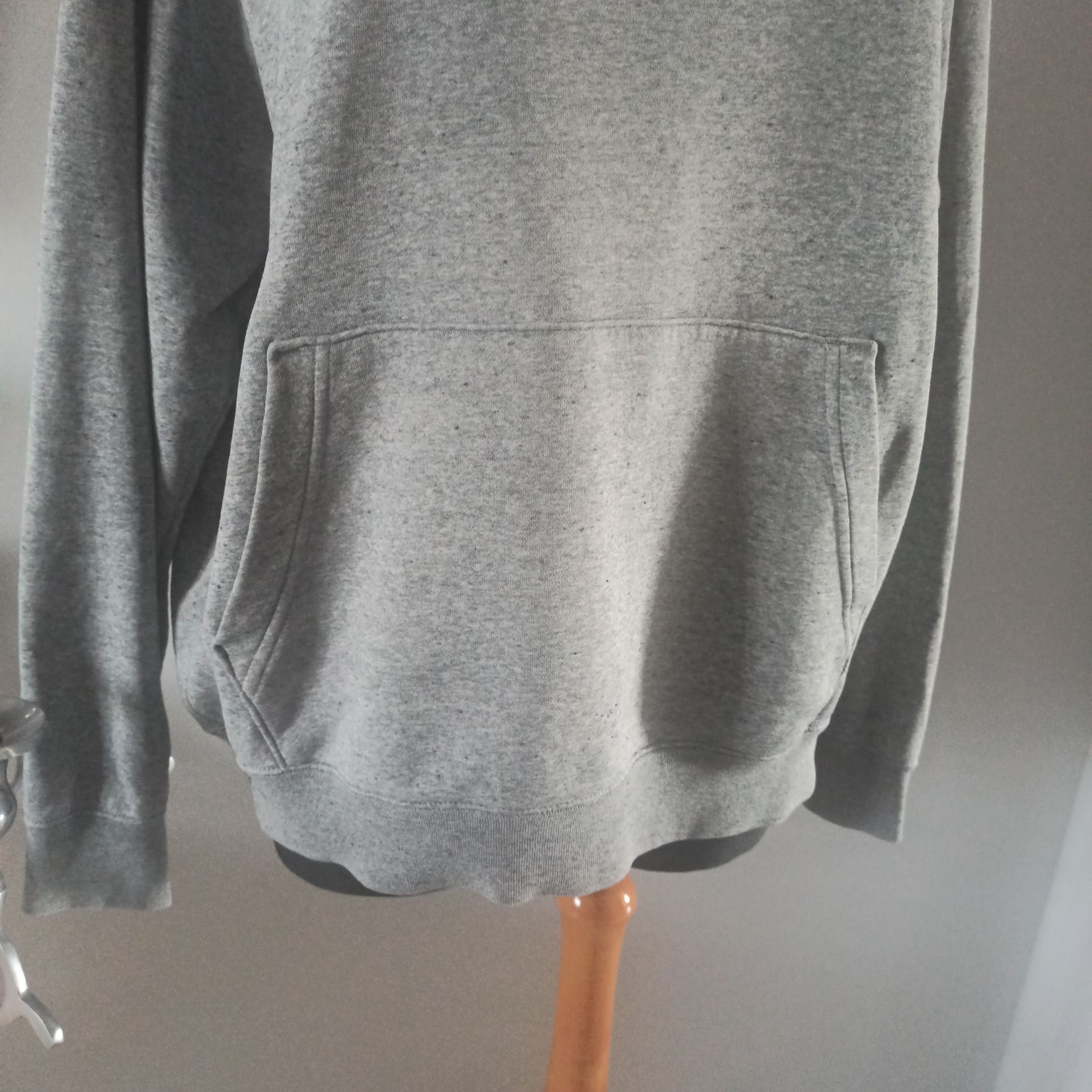 Szara bluza Nike z kapturem kangurka rozmiar L