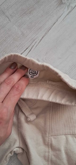 Bluza, 2 pary spodni. Rozmiar 68.
