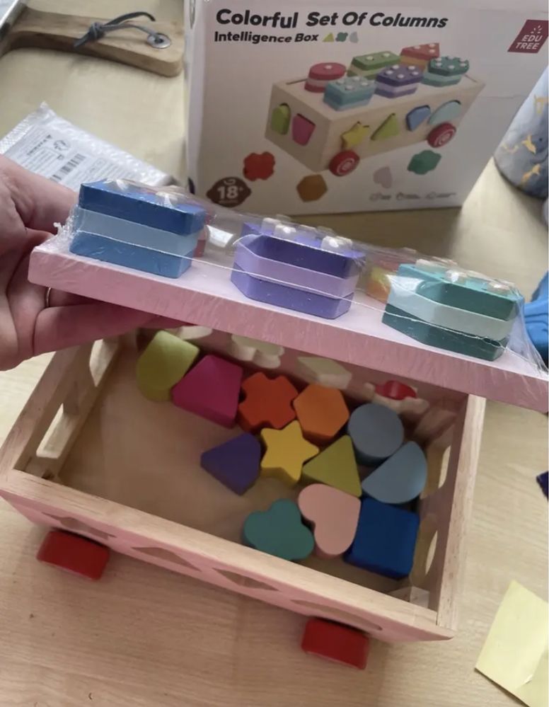 Drewniany samochód sorter Montessori