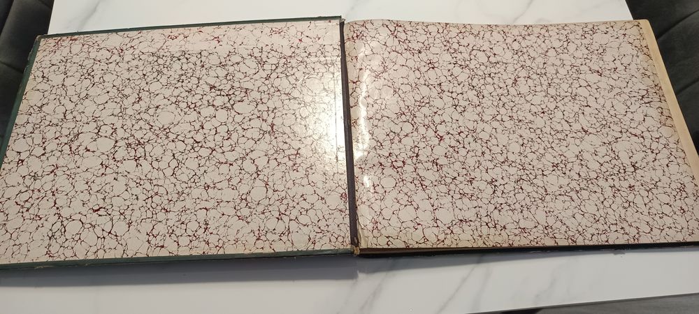 Stara księgi pamiątkowej z lat 1894