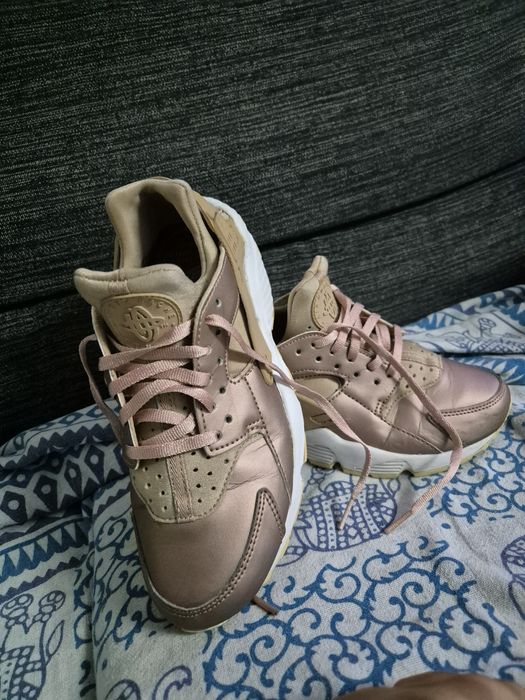 Tenis Nike bom estado