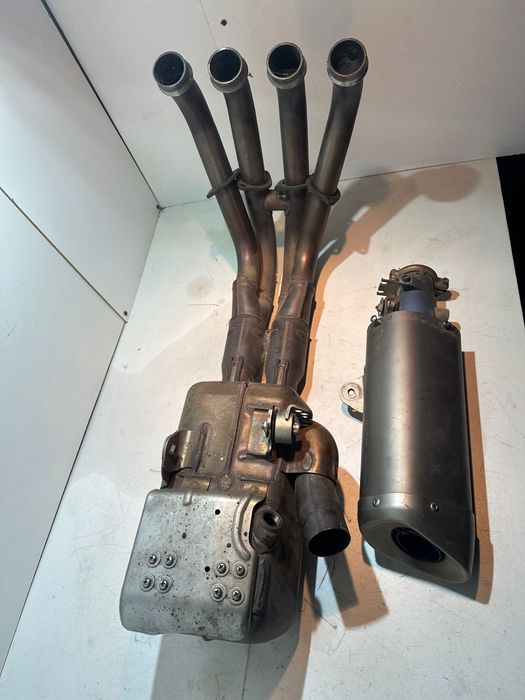 Yamaha r6/r1 колесо , колектор