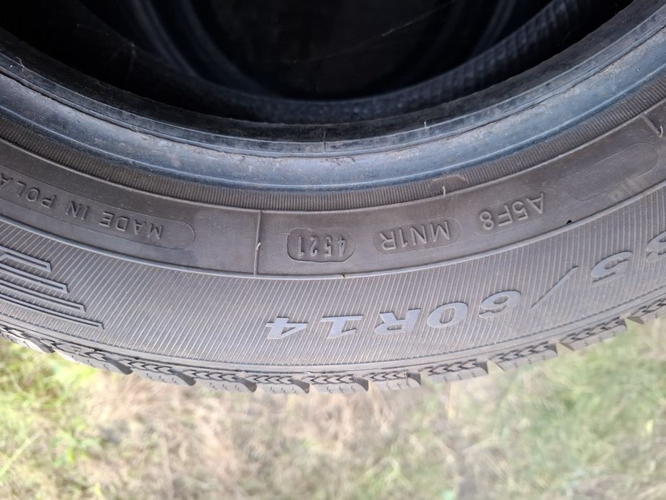 Opony zimowe 185/60/14 4szt 8mm Dębica FRIGO