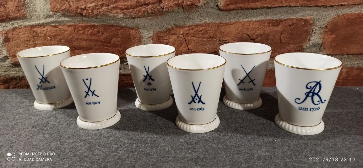 Porcelana MEISSEN Kubek Kolekcjonerski Aqualinta sygnatura AR um 1720