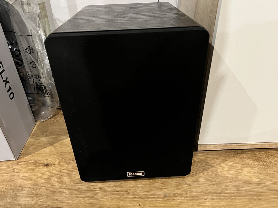Subwoofer Magnat Alpha RS 8 Aktywny 80W Czarny
