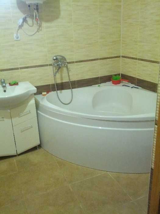 Продам двоповерховий будинок в Пісочині (мр-н Надія) 2 км від Харкова.