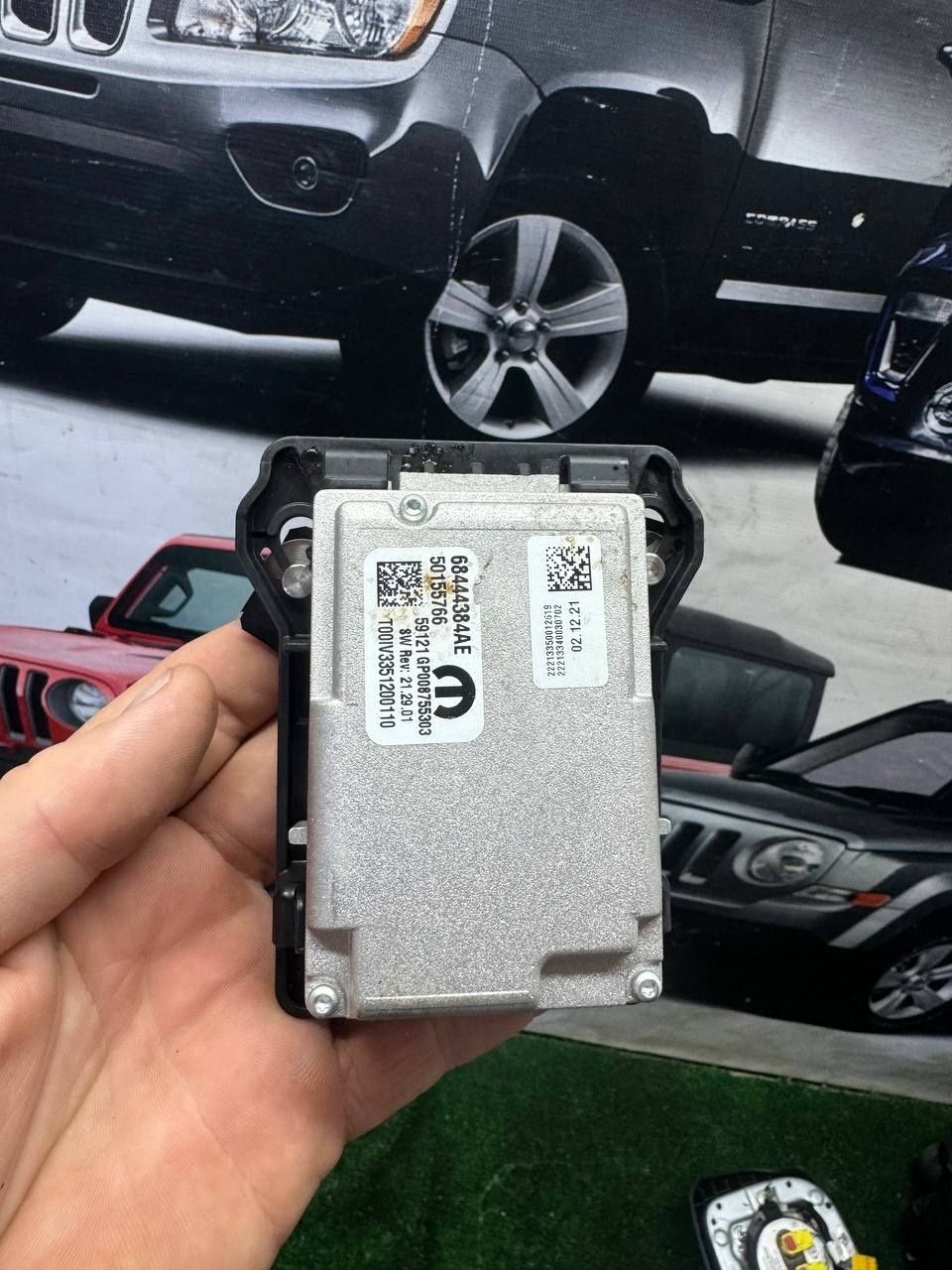 Передня камера Jeep Compass 2022-2025 68444384AE
