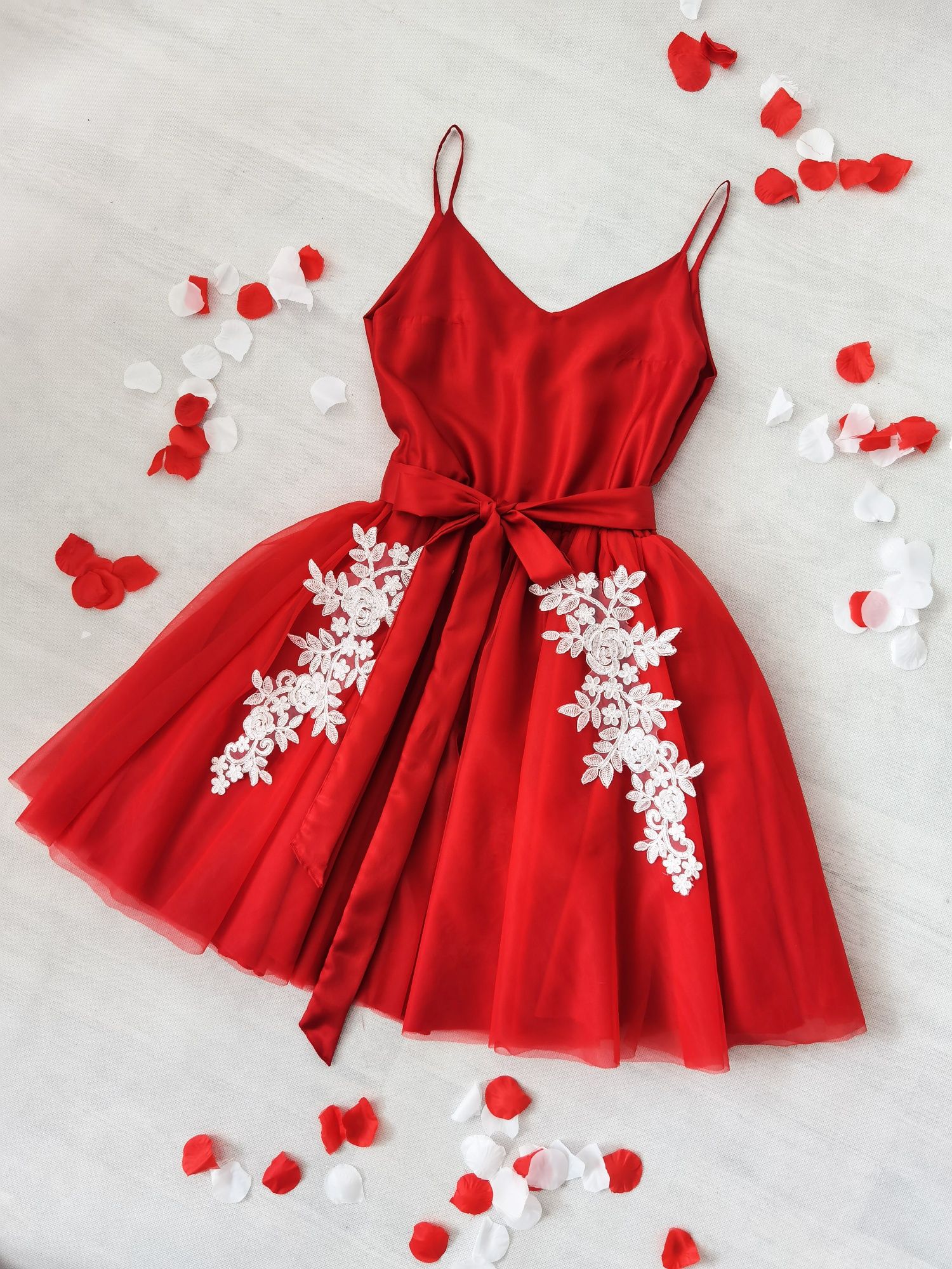 Nowa sukienka tiulowa czerwona tiul
