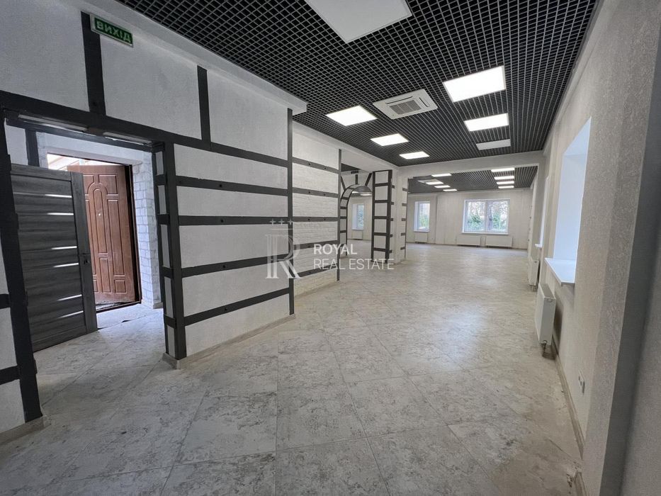 Оренда ОСЗ Офіс 814 м.кв вул. Івана Франка 26 ФАСАД Центр Парковка