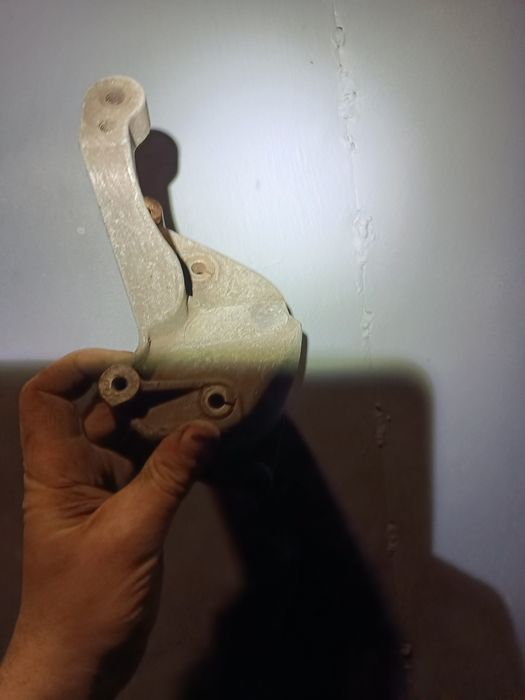 Кронштейн для кріплення