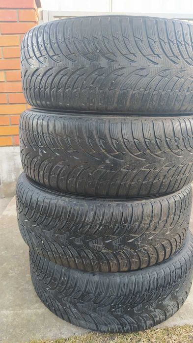Шини "NOKIAN"  235/55 R17 зимові.