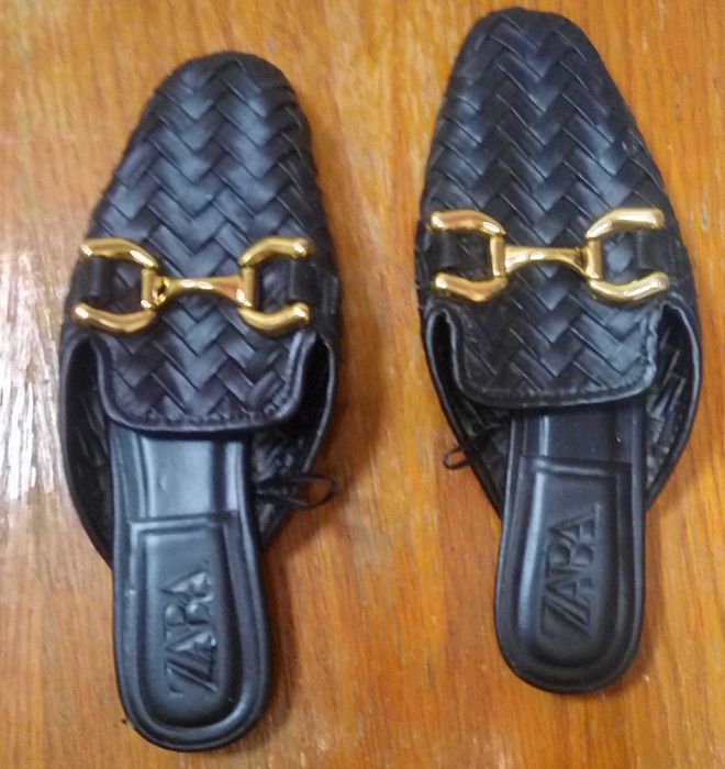 отдам обувь 36 размера