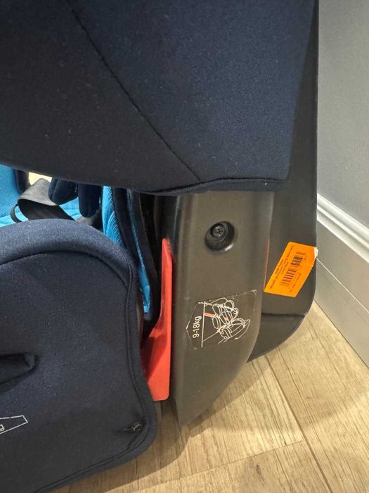 Дитяче автокрісло RECARO YOUNG SPORT HERO 9-36 кг