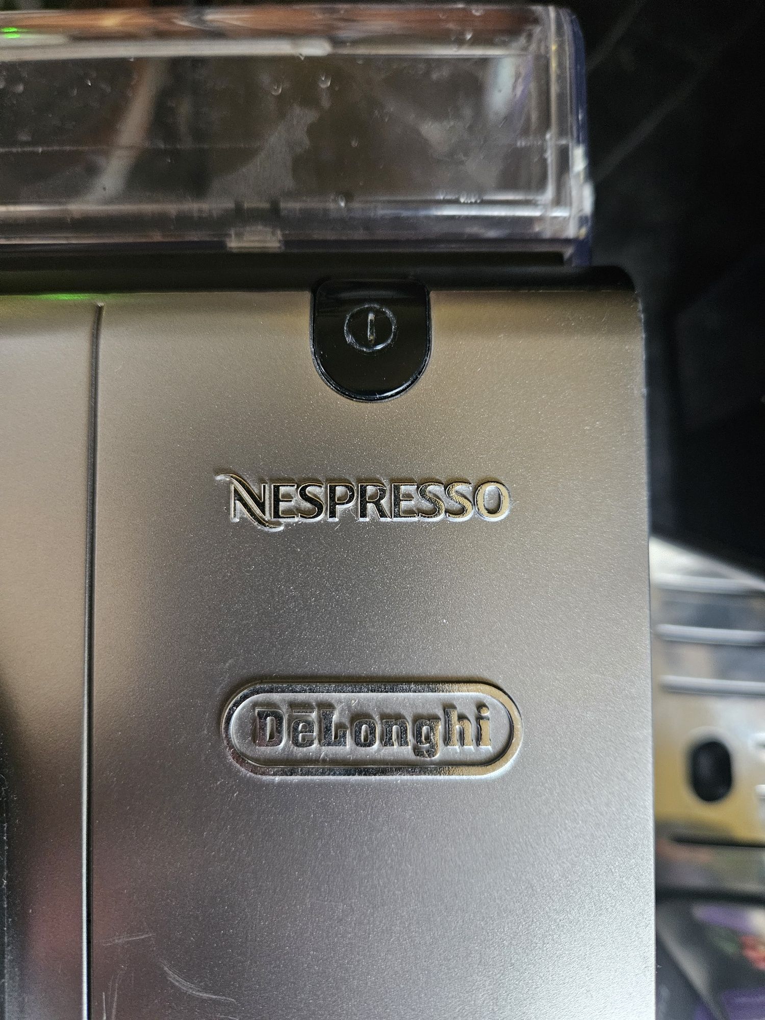 Ekspres Nespresso delonghi - kapsułkowy