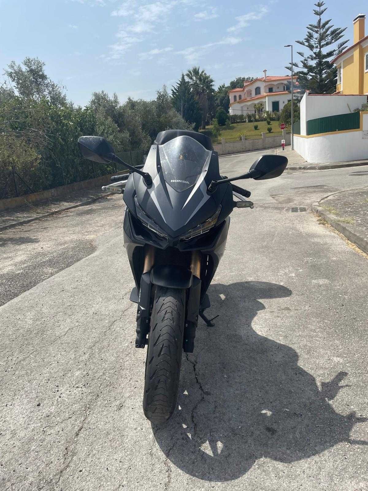 Honda cbr 500r com escape GPR