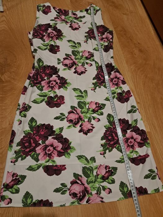 Sukienka roz 38.