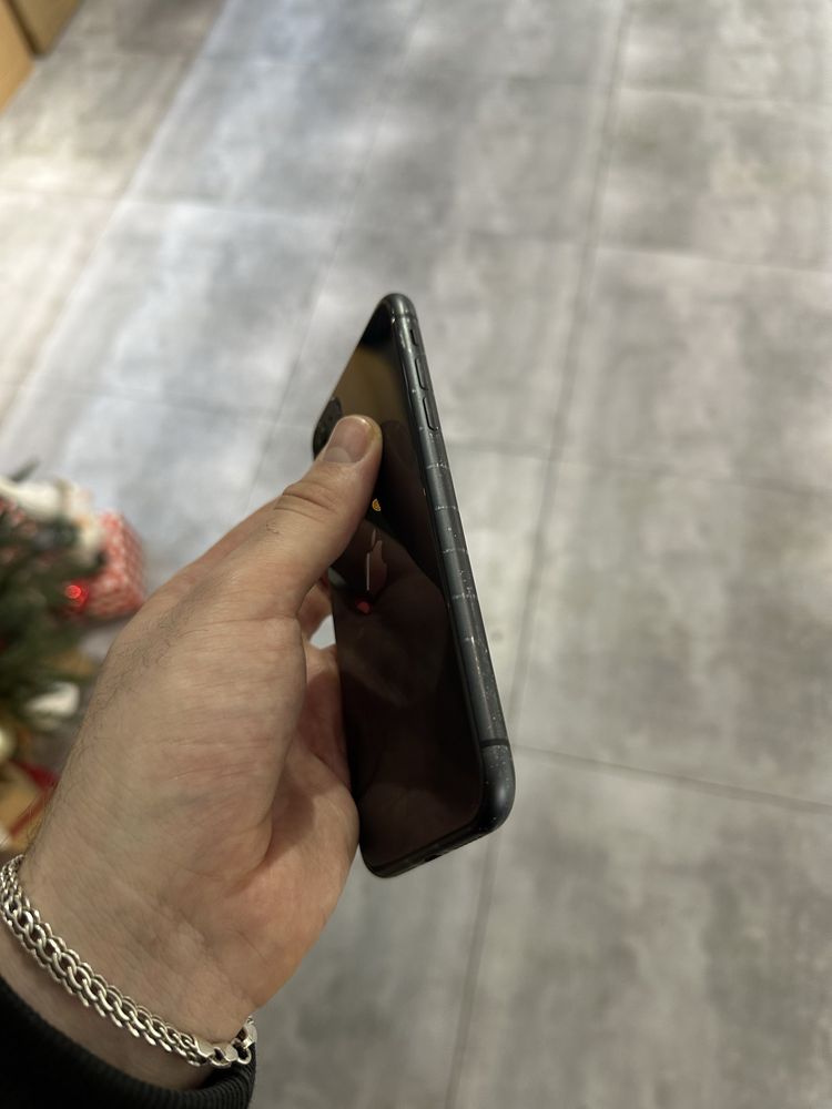 iPhone 11 128GB Black Neverlock