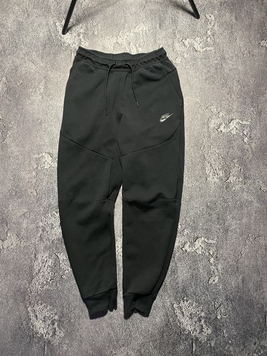 Nike Tech Fleece pants