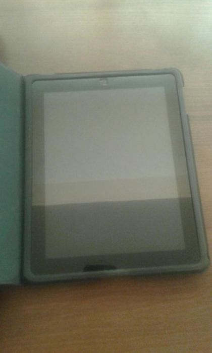 IPad 32GB-CAN MB 293 C/A Wi-fi ,чехол