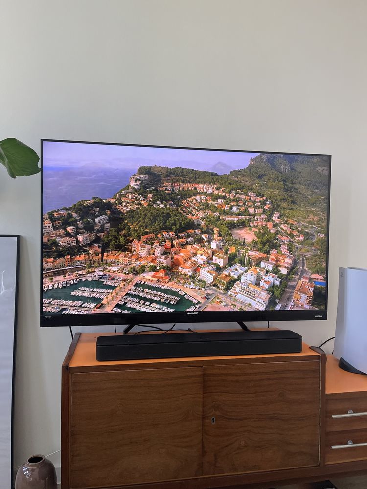 Telewizor SHARP 50EQ6 50" QLED 4K stan idealny na gwarancji