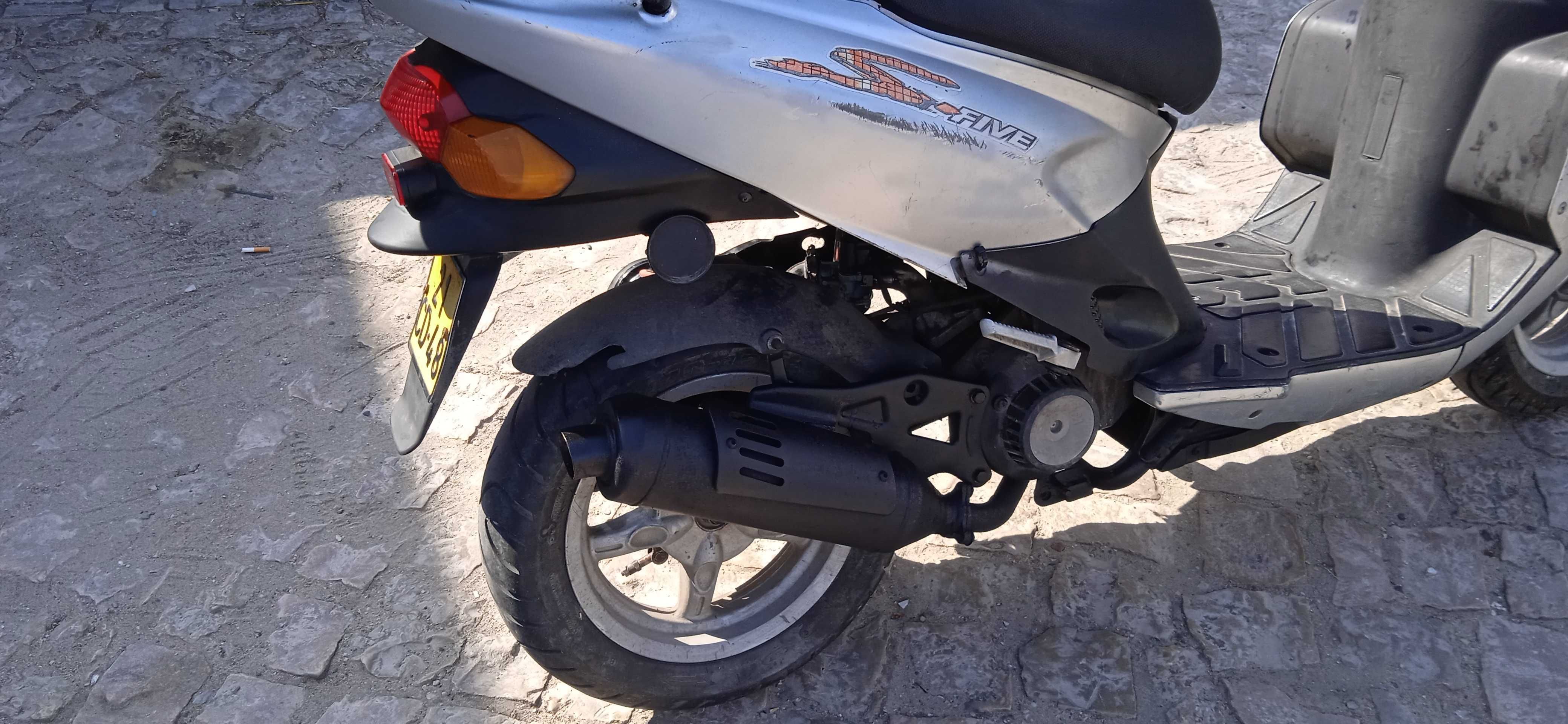 Scooter Daelin S5 2 tempos.