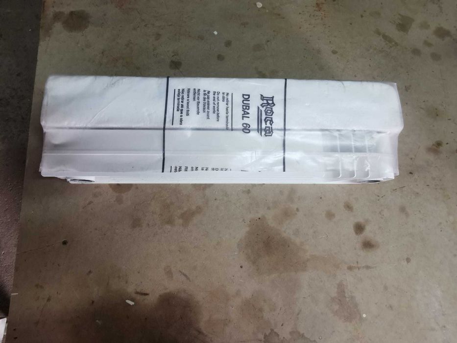 Radiador de 2 elementos da marca roca