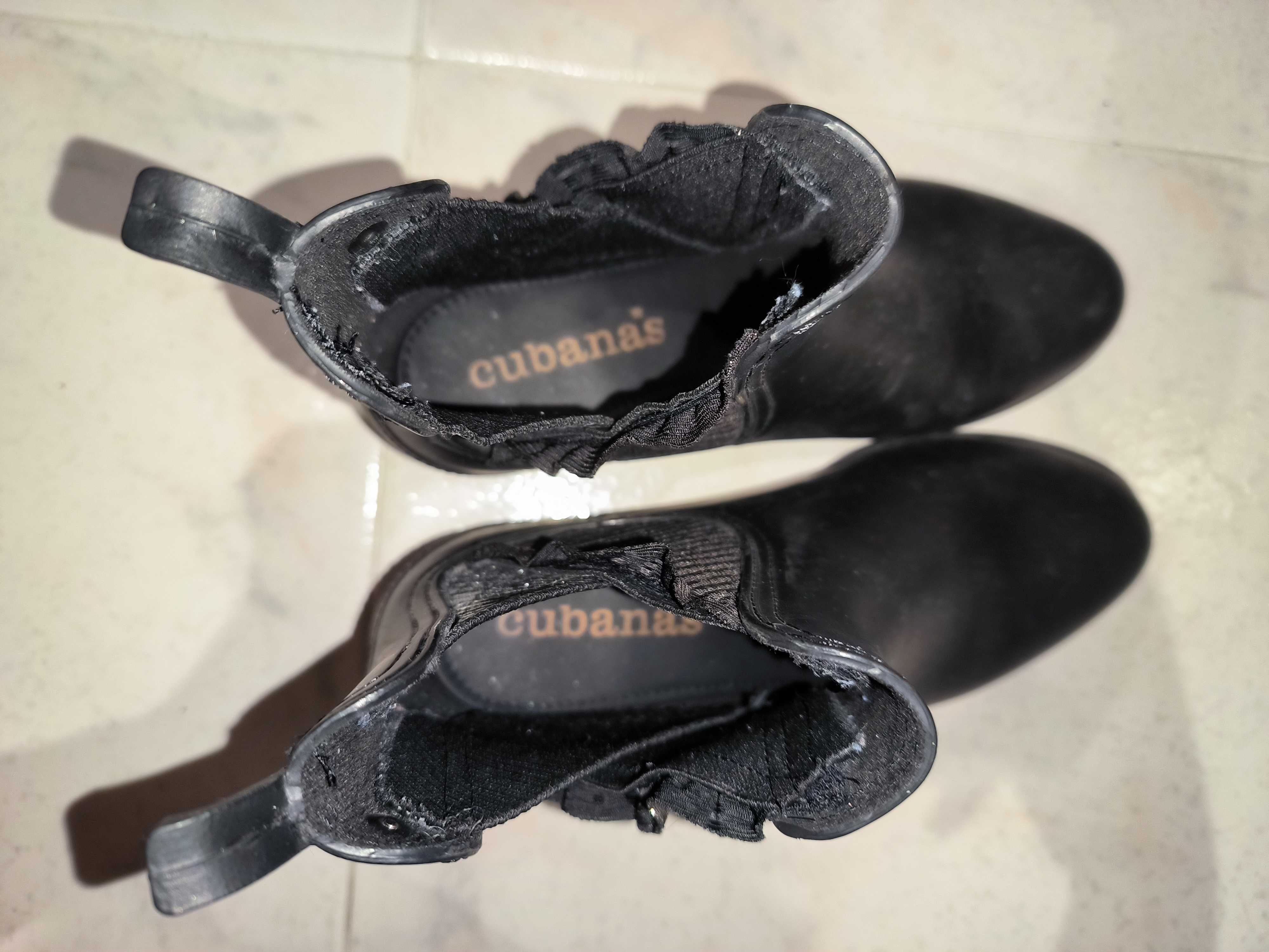vendo Sandálias + Botas cubanas e salsa