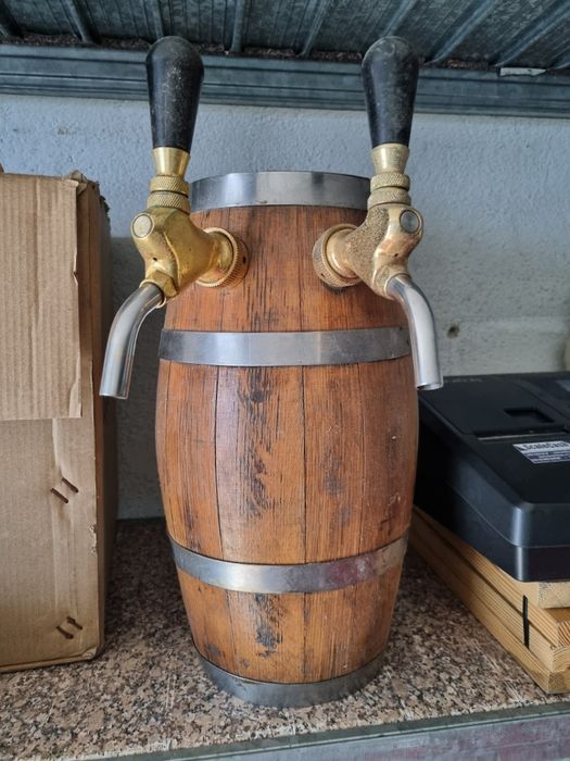 Torre de  imperial ou vinho