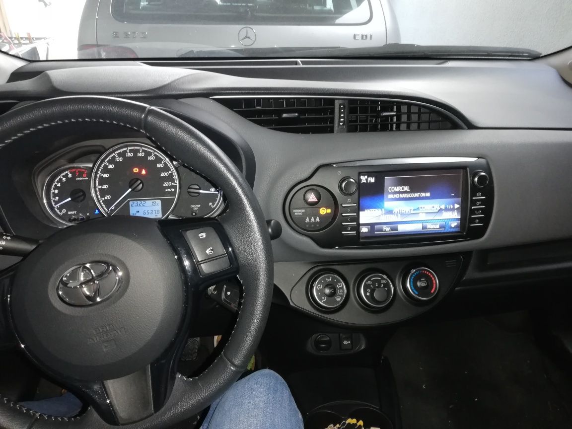 Vendo carro Toyota Yaris 2019