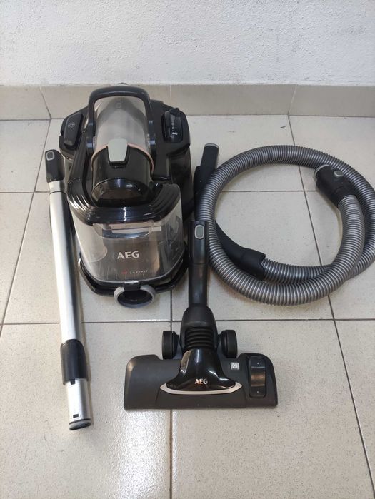 Aspirador sem saco AEG LX7 - DP21