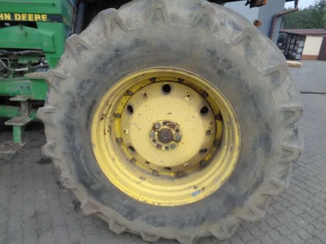 Koło opona felga 23x38 John Deere 4755