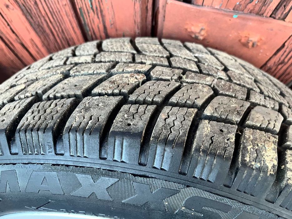 Koła Felgi Aluminiowe 5x112 Opony zimowe 205/55R16 Audi A4 A6 8e0601