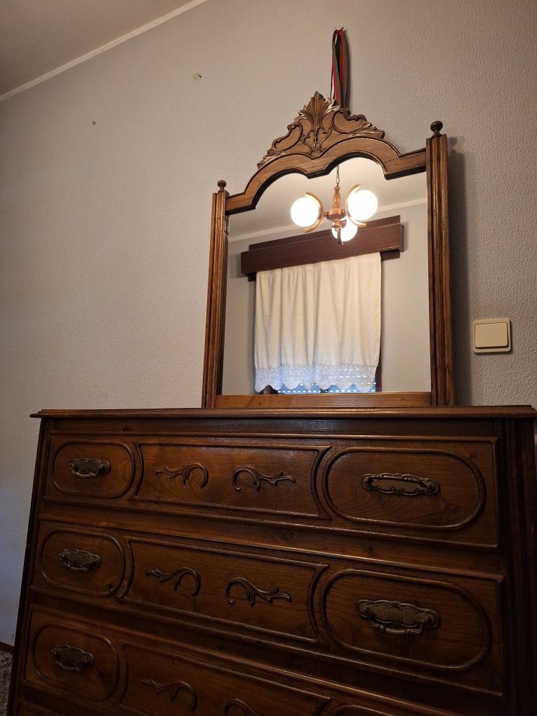 Cómoda Madeira maciça